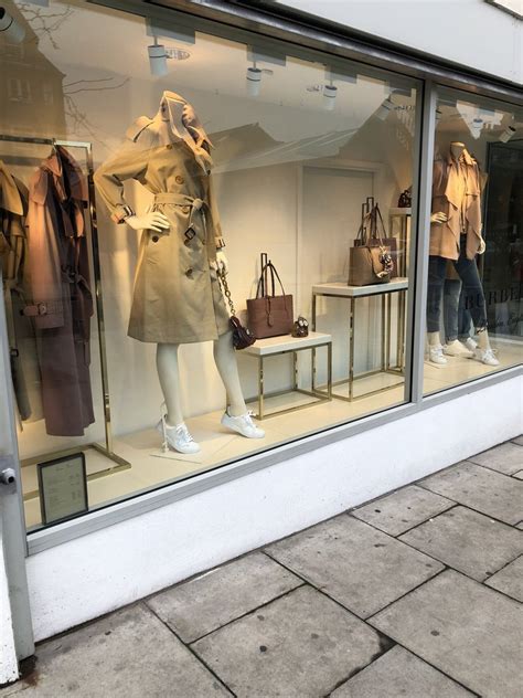 Burberry outlet London prices